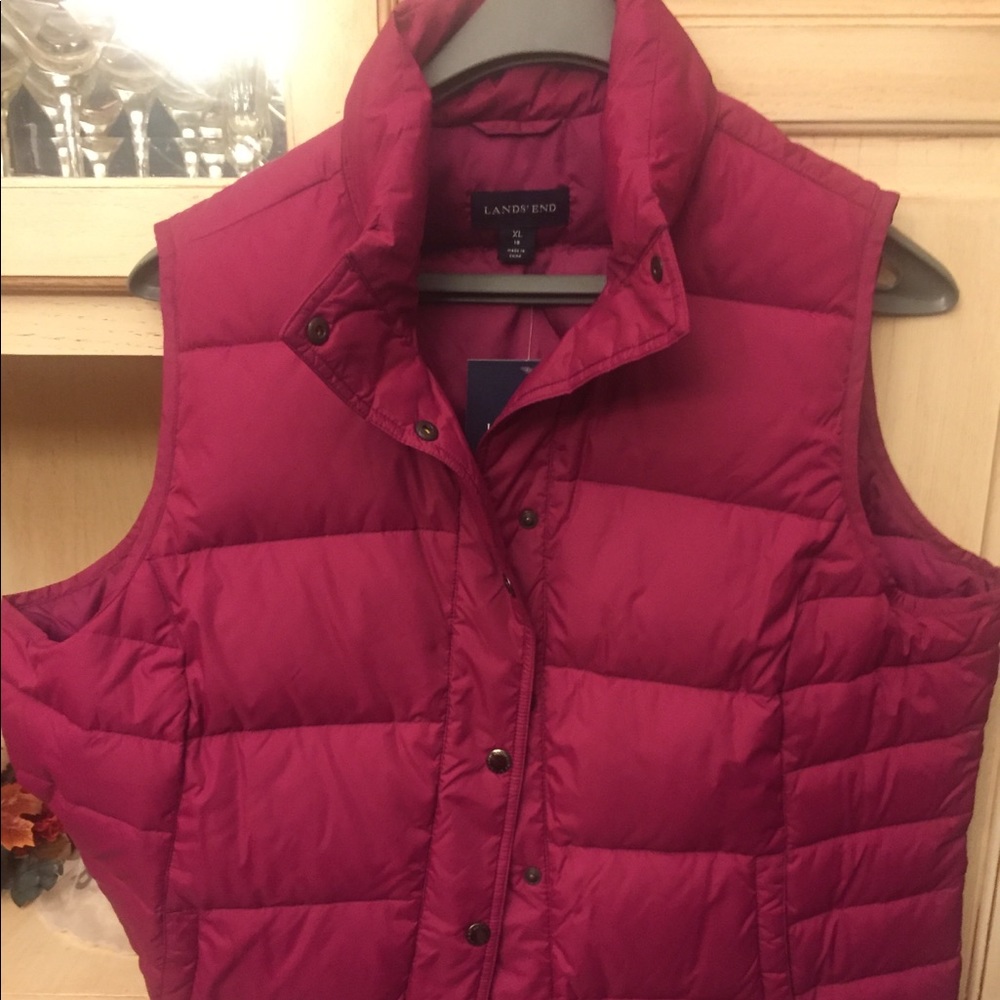 Women’s NWT Vest size XL